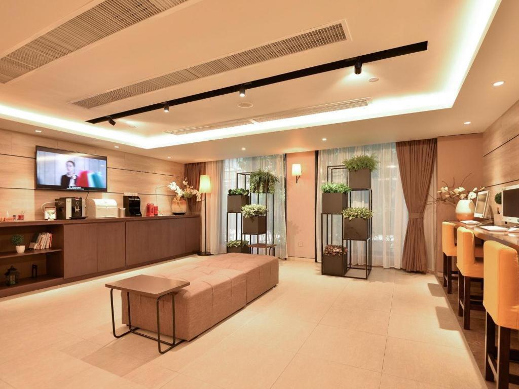 Home Inns Plus Shanghai Xujiahui Branch Εξωτερικό φωτογραφία